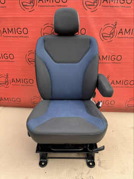 Seat EU passenger | UK driver Renault Trafic Opel Vauxhall Vivaro Nissan Primastar 2001-2014